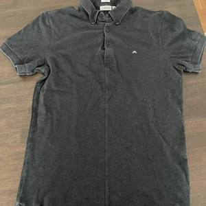 Jlindeberg Piké  - Jlindeberg piké i gott skick. Använt sparsamt!