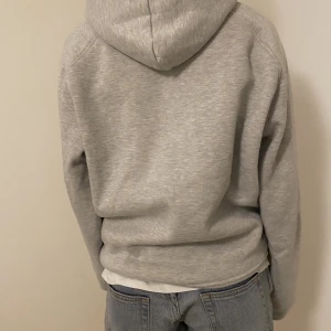 Hoodie - Säljer dessa 3 hoodies! En för 149kr eller alla för 400kr❤️Nypris 900kr