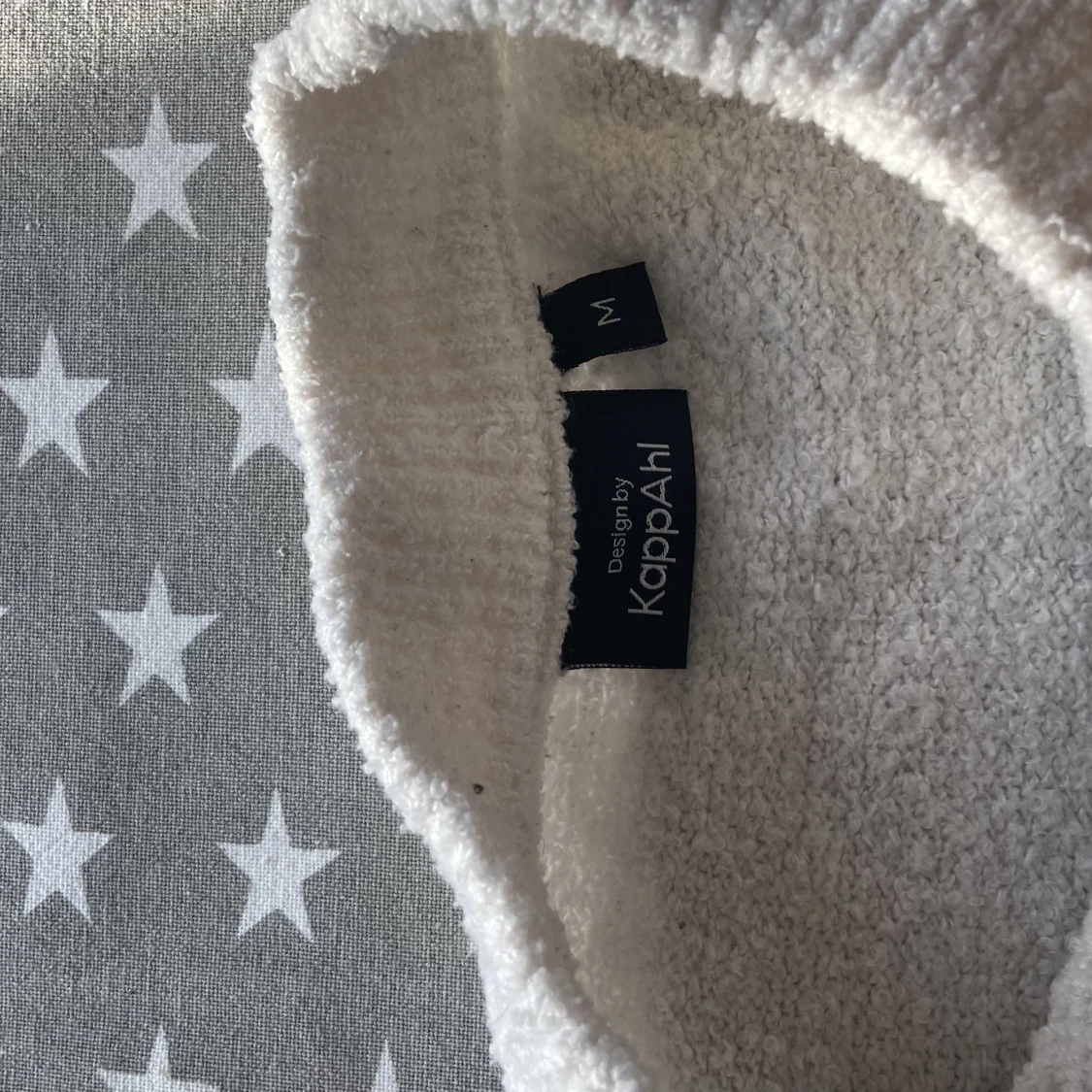 Stickad tröja  - 91