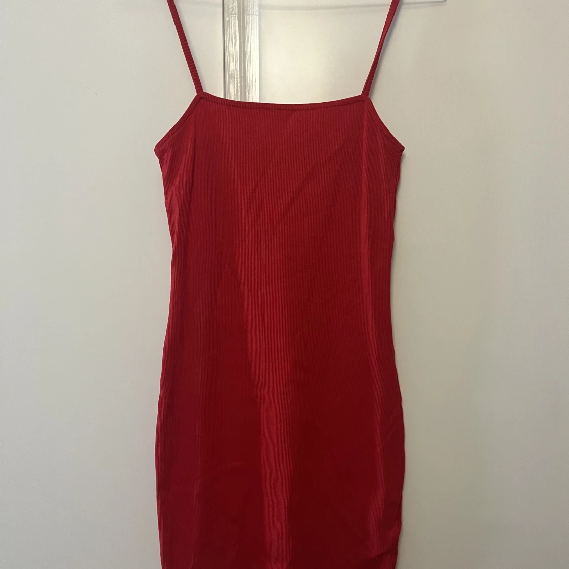 Röd basic klänning