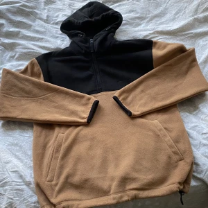 Fleece anorak  - Helt ny inte använd fleece anorak 