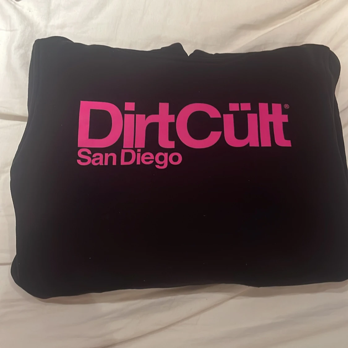 Dirtcult hoodie (dam modell)