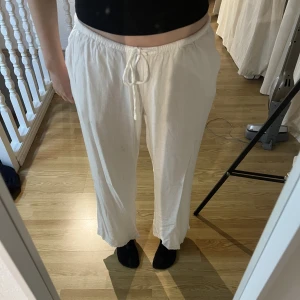 Linnebyxor - Superfina linnebyxor från h&m, säljer pga att dem inte kommer till användning!