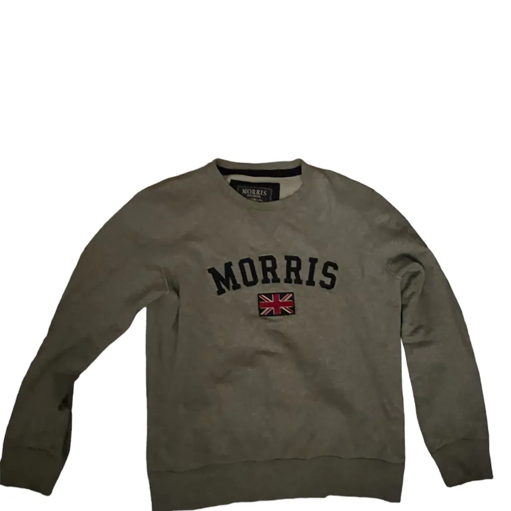 Grå tröja från Morris. Riktigt skön och sparsamt använd. Tröjor & Koftor.