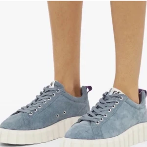 Eytys  - Fint skick, inga defekter! Skriv privat för fler bilder 💕 Helt slutsålda i den här färgen!