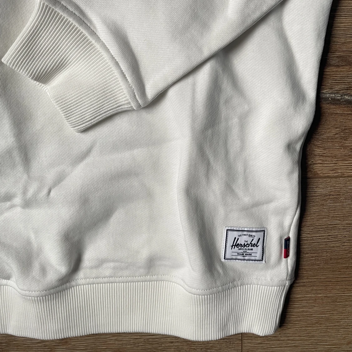 Herschel crewneck strl L äggskalsvit - 90