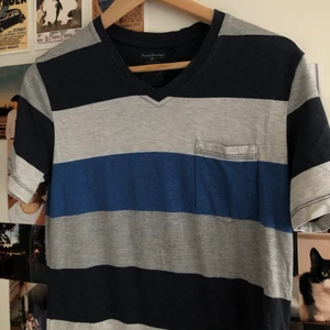 Bekväm T-shirt med tryck - Så bekväm tröja i storlek S men som sitter rätt löst ändå