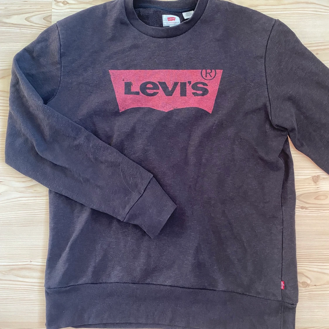 Levi’s sweatshirt i storlek M - 90