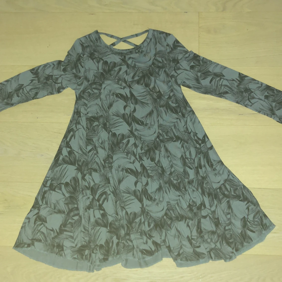 Grå mönstring klänning storlek 14 - 91