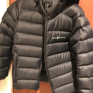 SailRacing 170 (s) - Använd 1 vinter 180cm lång vikt 78, sitter perfekt. Säljes pga nyköp. Hämtas i Malmö eller skickas.