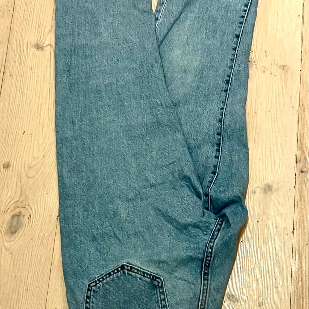 Ett par blå jeans i bra skick. Storlek:Xs. Jeans & Byxor.