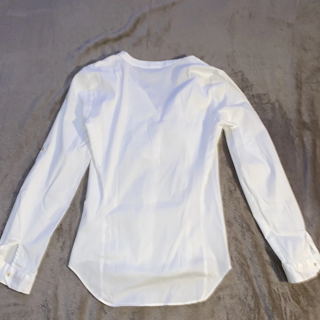 Vit skjorta/linne - 90