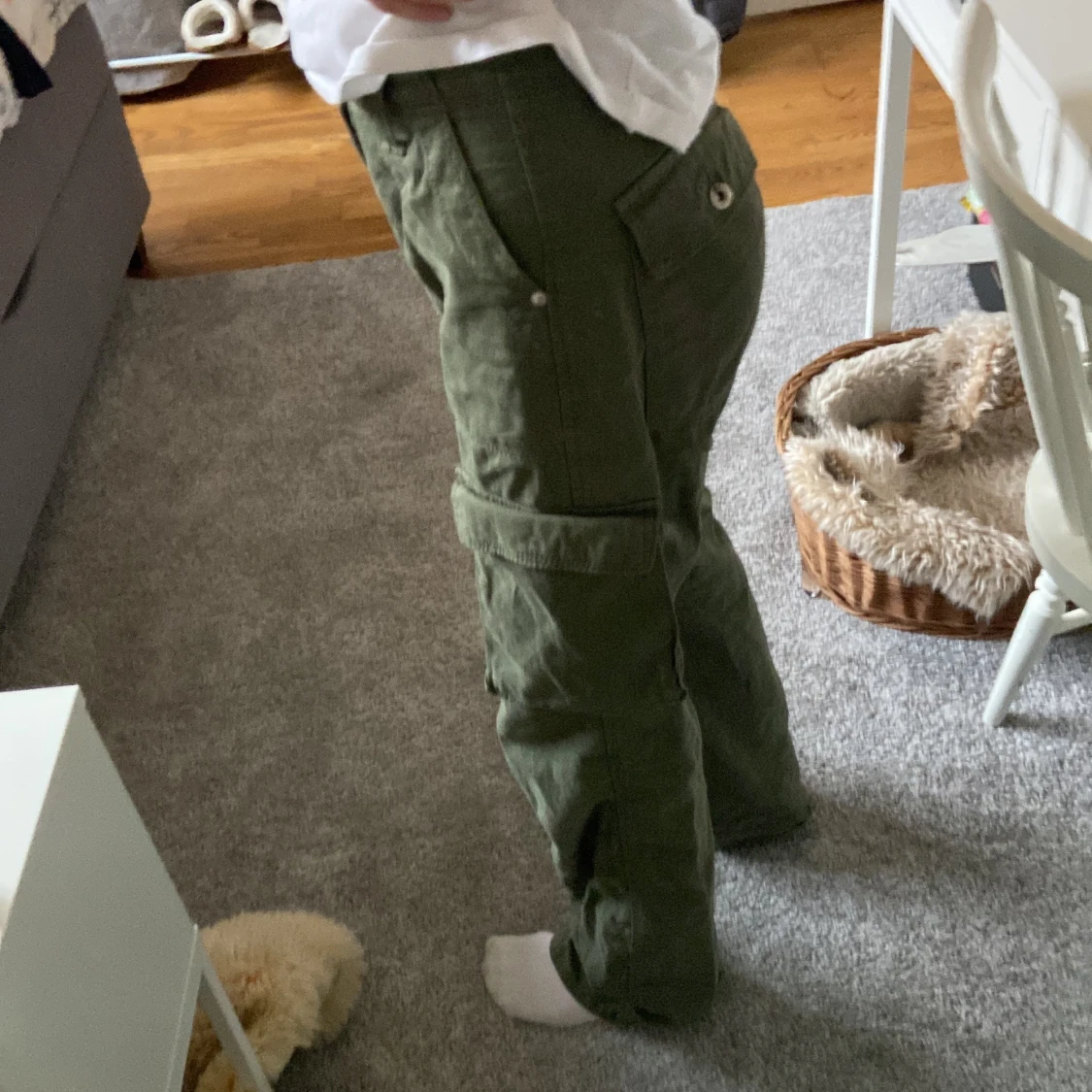 Bershka cargo byxor - 90