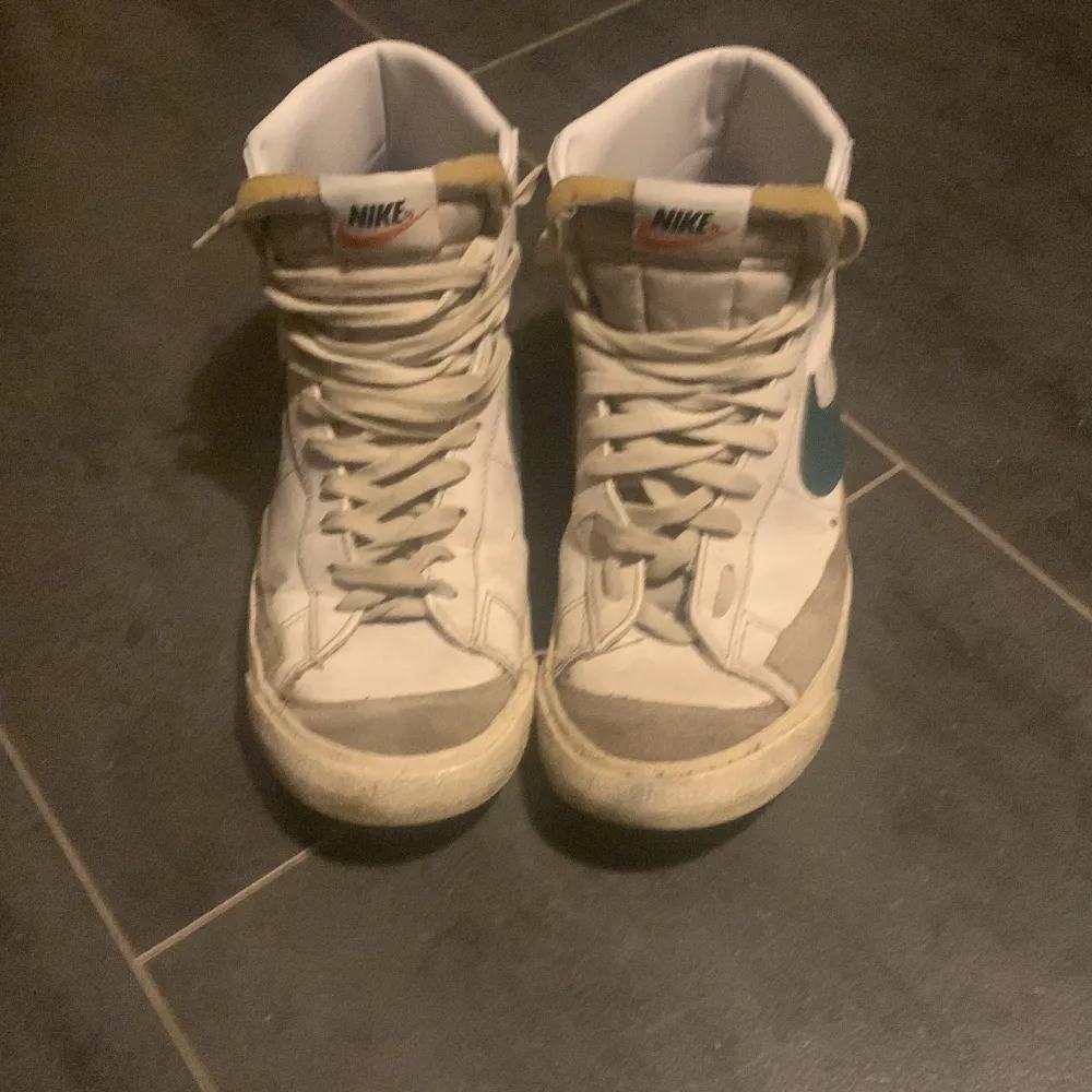 Nike blaze stl 40 väl använda skor men funkar . Kengät.