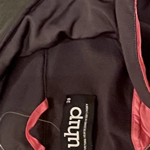 UHIP väst - UHIP väst storlek 38