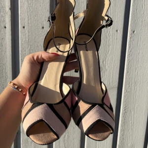 Pimkie pumps! Size 38 💞 - Pimkie pumps aldrig använda pga fel storlek - super fina! 💞