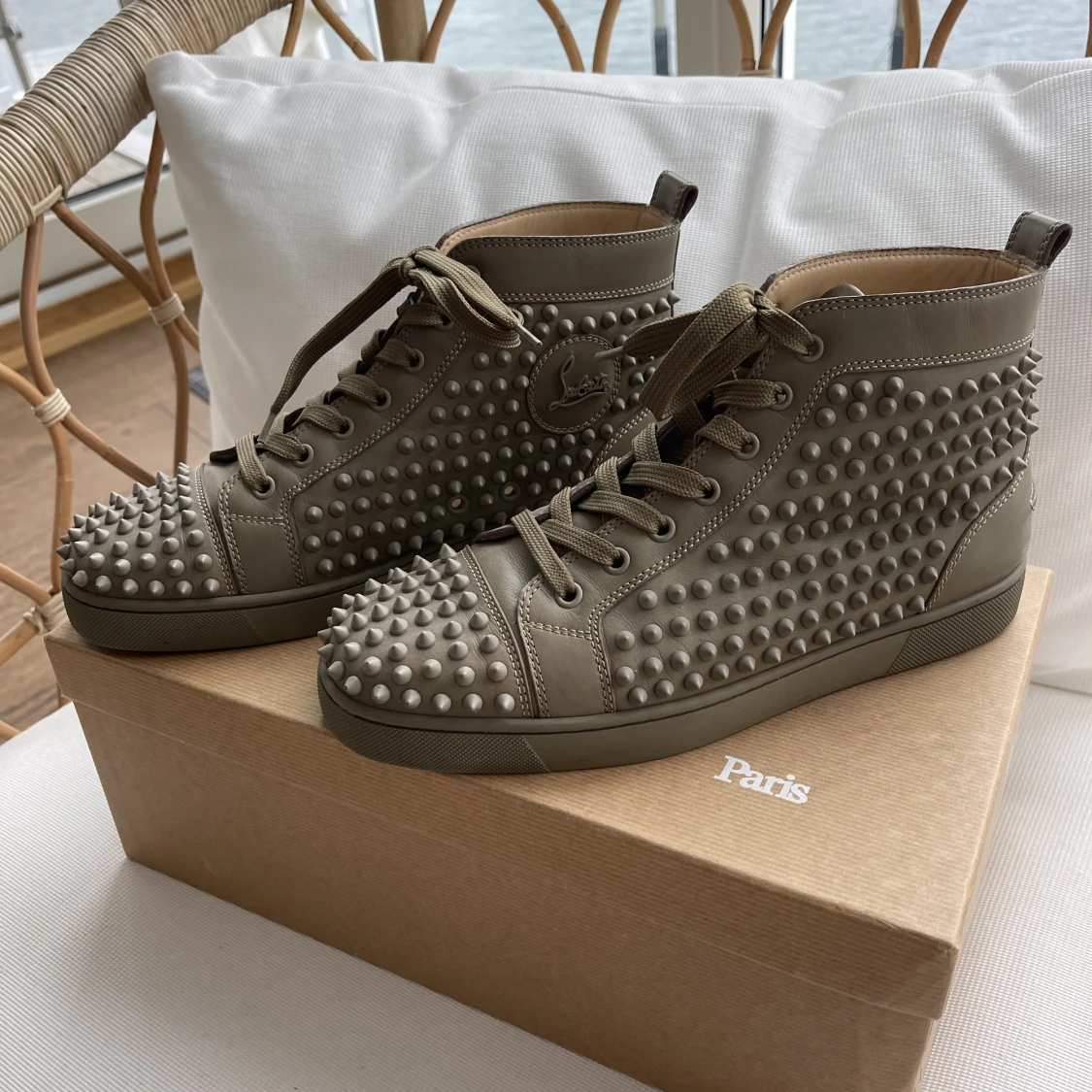 Christian Louboutin  - 91