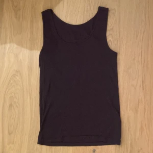 Mörkblå/grå tröja - Oanvänd bra skick