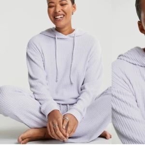 Tröja - En lila tröja ifrån Gina tricot. Helt oanvänd då jag endast testat den.