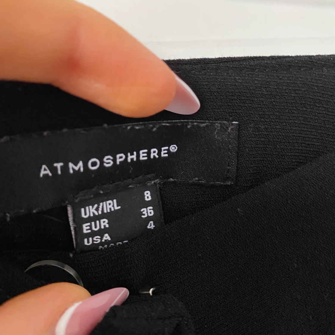 Svarta kostymbyxor  - 91