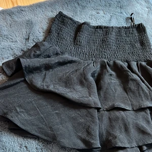 Storlek xs - Jätte fin svart kjol har aldrig andvänt den 🥰 