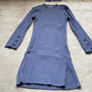 Klänning  - En ljus blå stretchig klänning super fin 