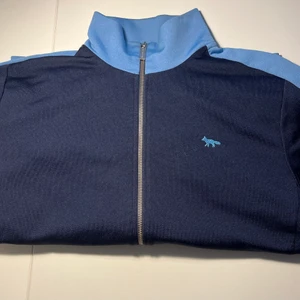 Maison Kitsuné - Skick 9/10. Maison Kitsuné specialupplaga, inhandlad 2015, knappt använd.