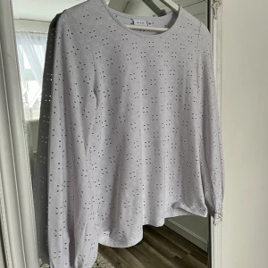 blus - blus i nyskick
