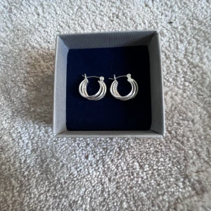 Örhegen - Super söta örhegen!!! 