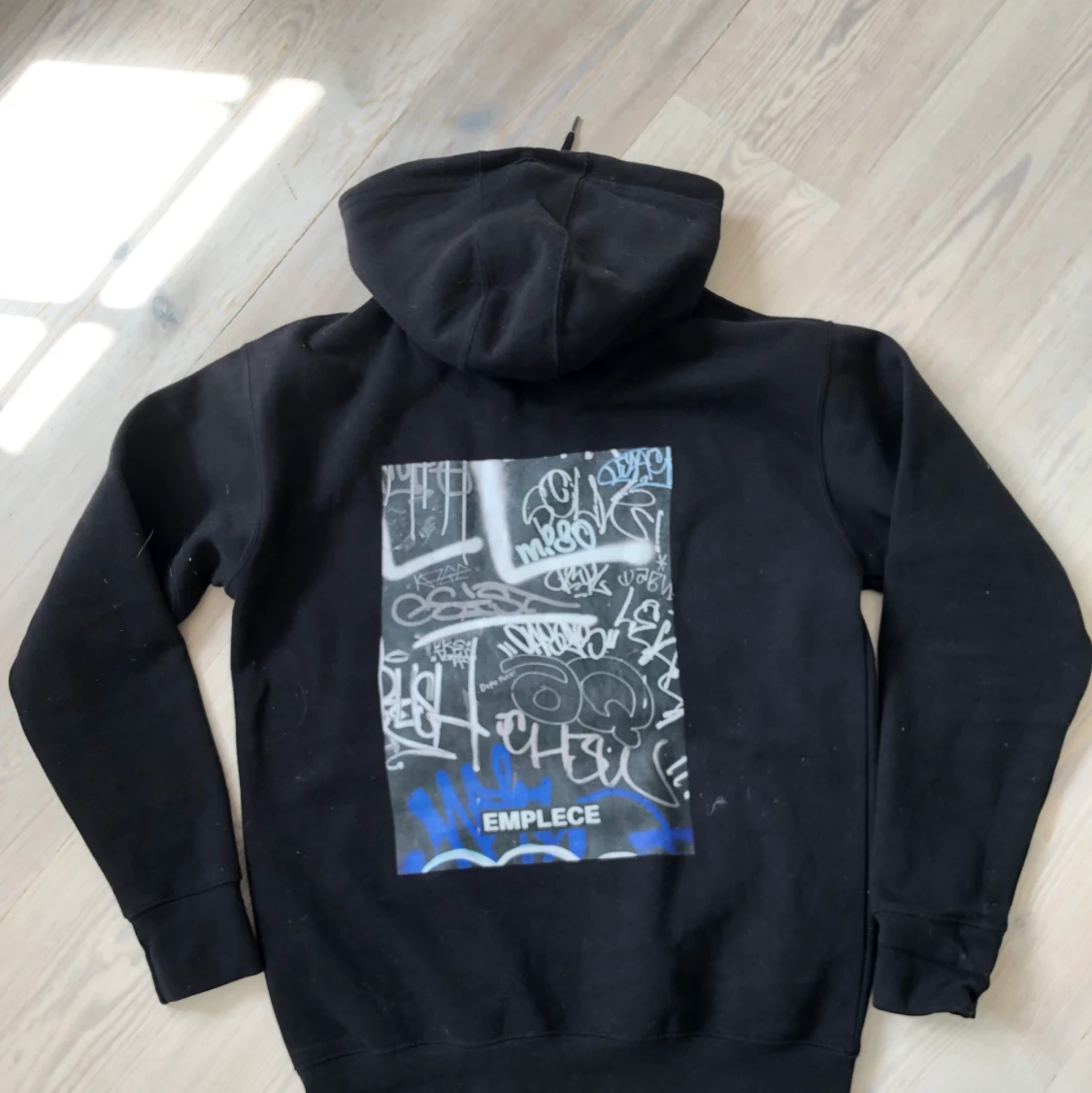 Hoodie från Emplece