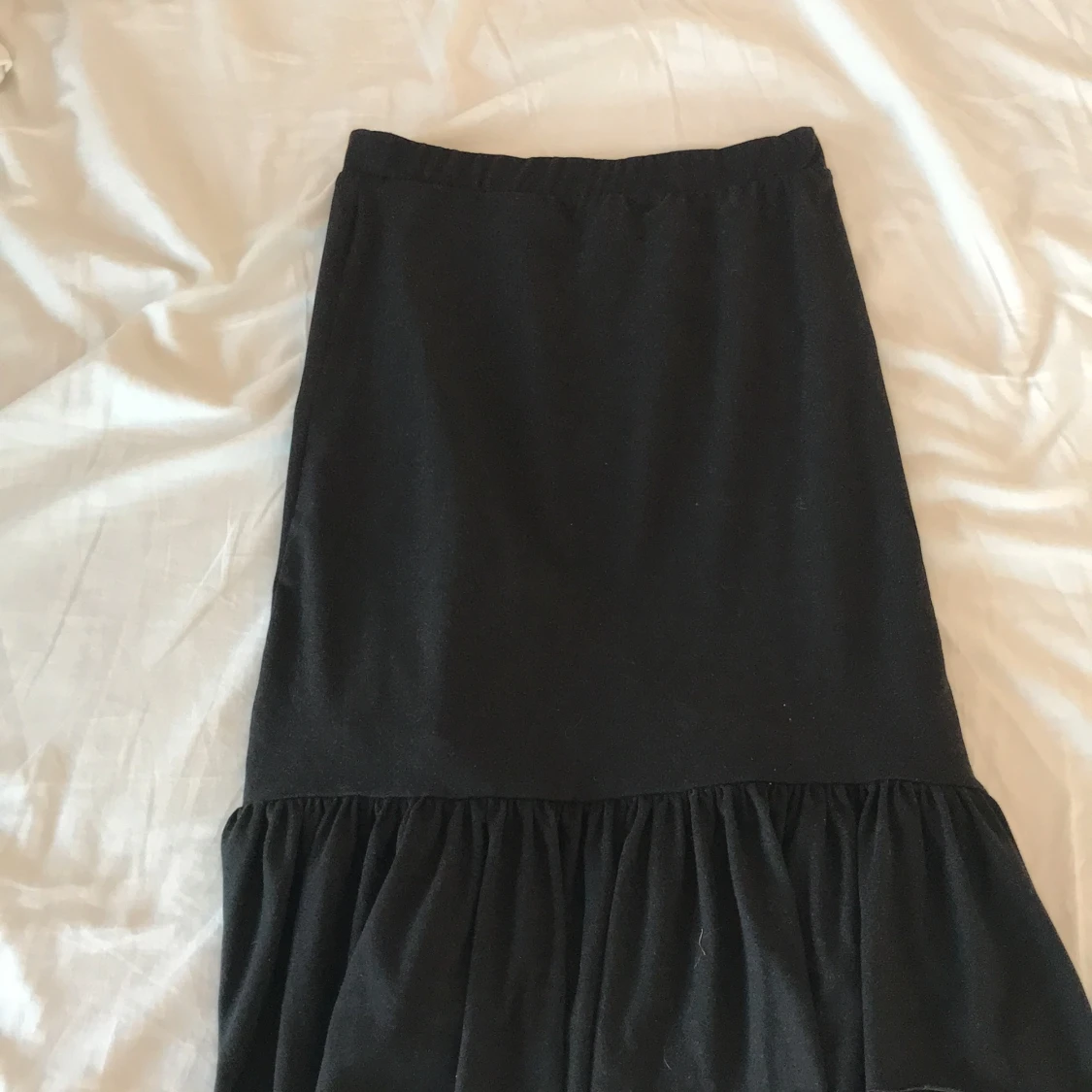 Fin lång svart kjol - 91