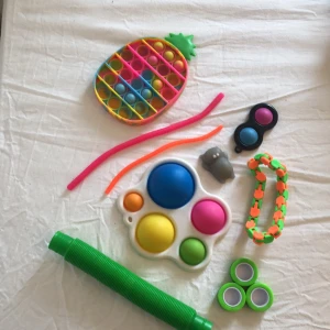 9 pack figet toys! - Fidget toys! I bra skick