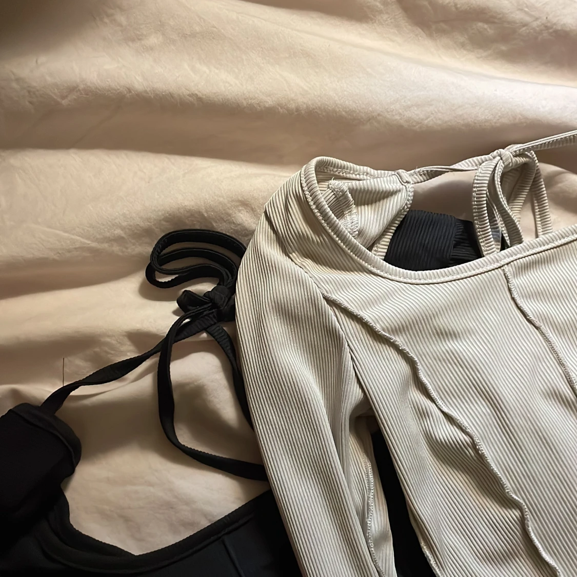 Fina somriga toppar - 91