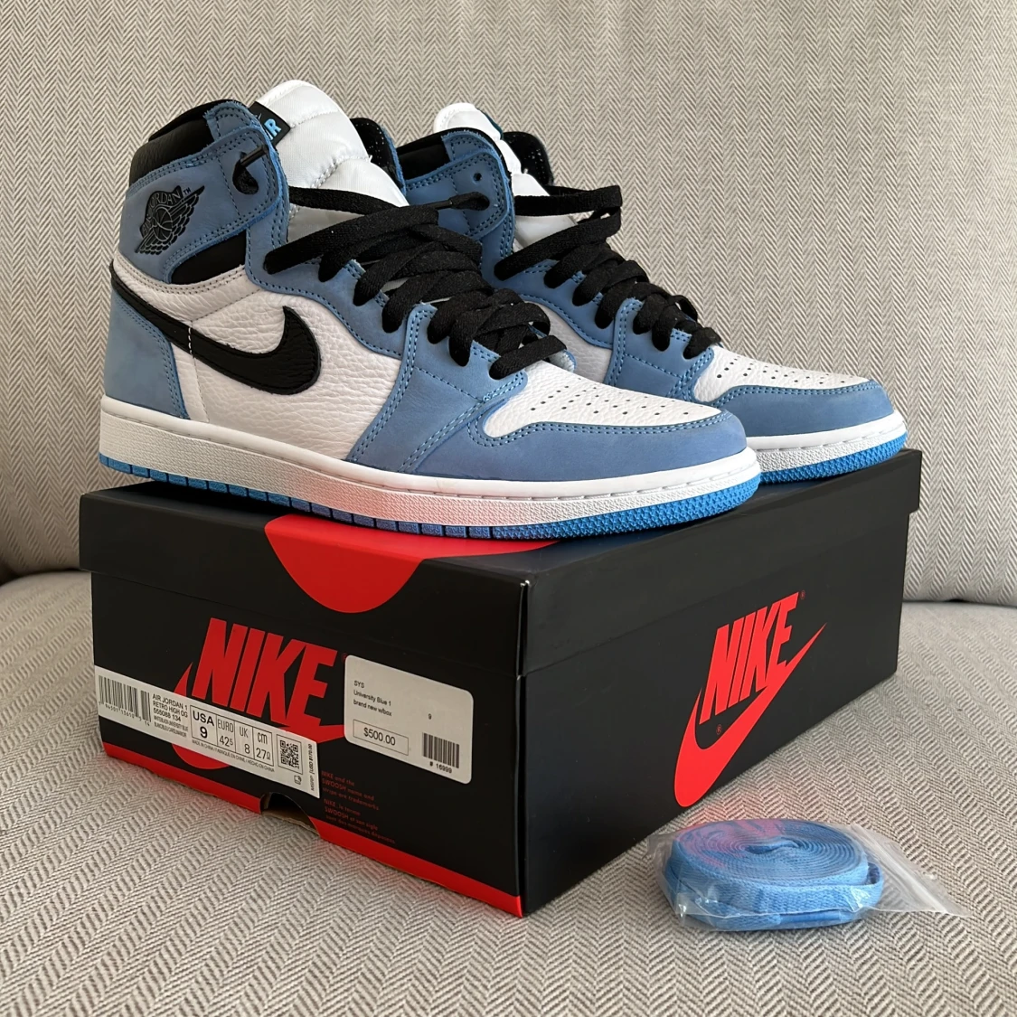AIR JORDAN 1 HIGH UNIVERSITY BLUE