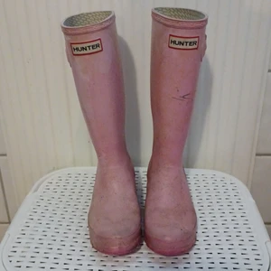 Hunter stövlar - Använda hunter stövlar. Med fläckar. Kom med bud. Säljes för 200 kr