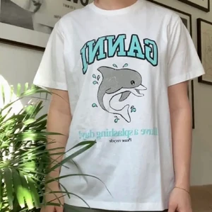Ganni Tshirt M - Inte min stil längre💞 nypris 1100kr