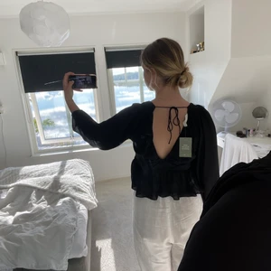 Volang tröja  - Jättefin helt oanvänd tröja från hm med prislapp kvar! Nypris 200