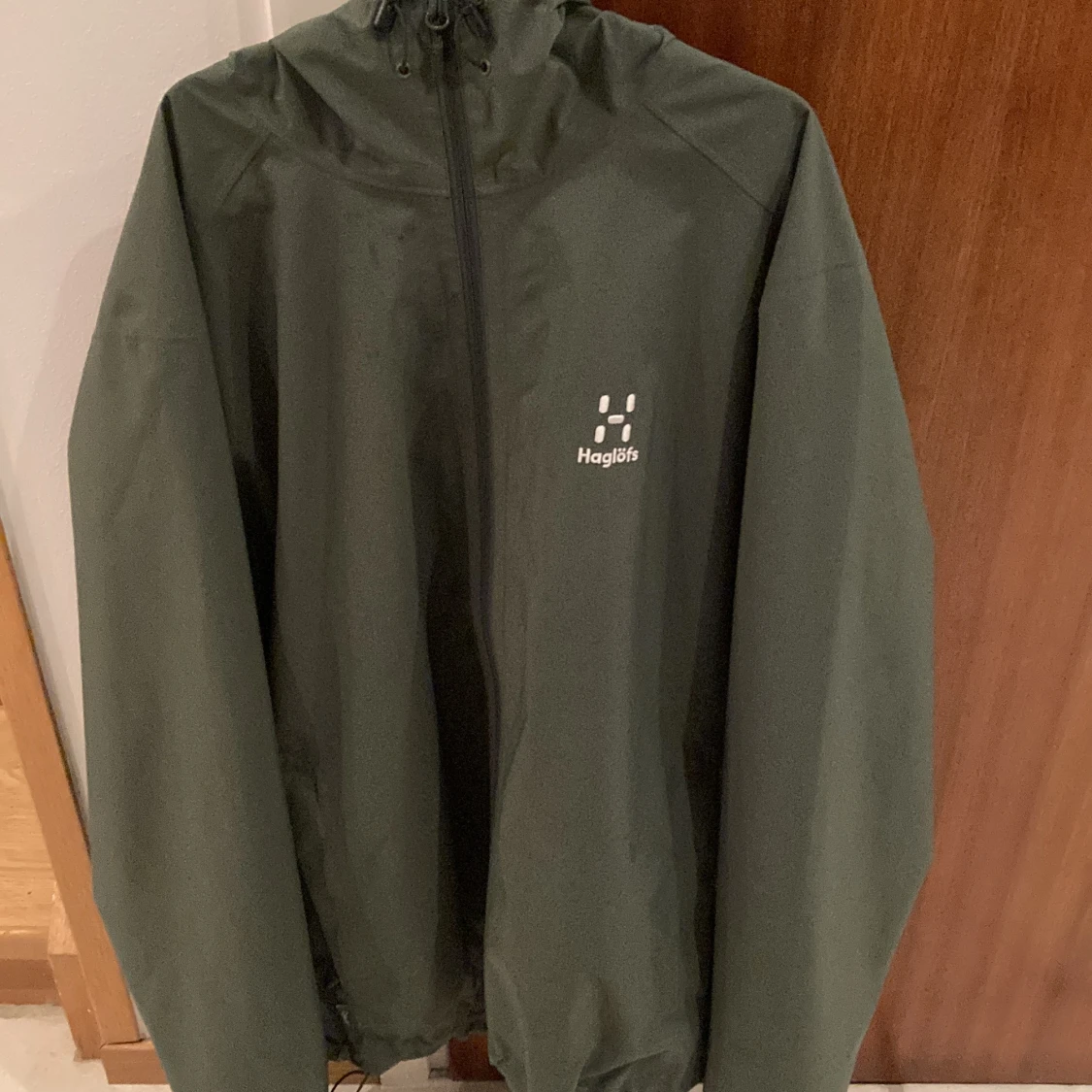 Haglöfs regnjacka mycket bra skick 