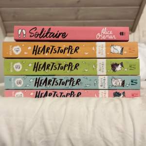 Alla fyra volymer av heartstopper och Solitare då jag inte är ett fan längre och lyckades aldrig läsa klart Solitare. Köps för 300 kr i ett pack och 60 kr styck