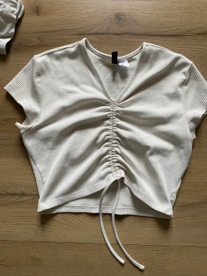 Söt mag tröja  - Hel ren söt magtröja går att ha som vanlig tröja oxå 