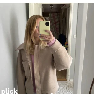 Storlek 36 - Jätte snygg kappa från nakd i storlek 36