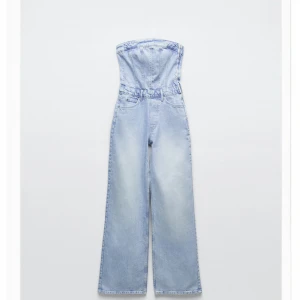 Jumpsuit i denim med korsett - Från Zara, oanvänd, ljusblå 