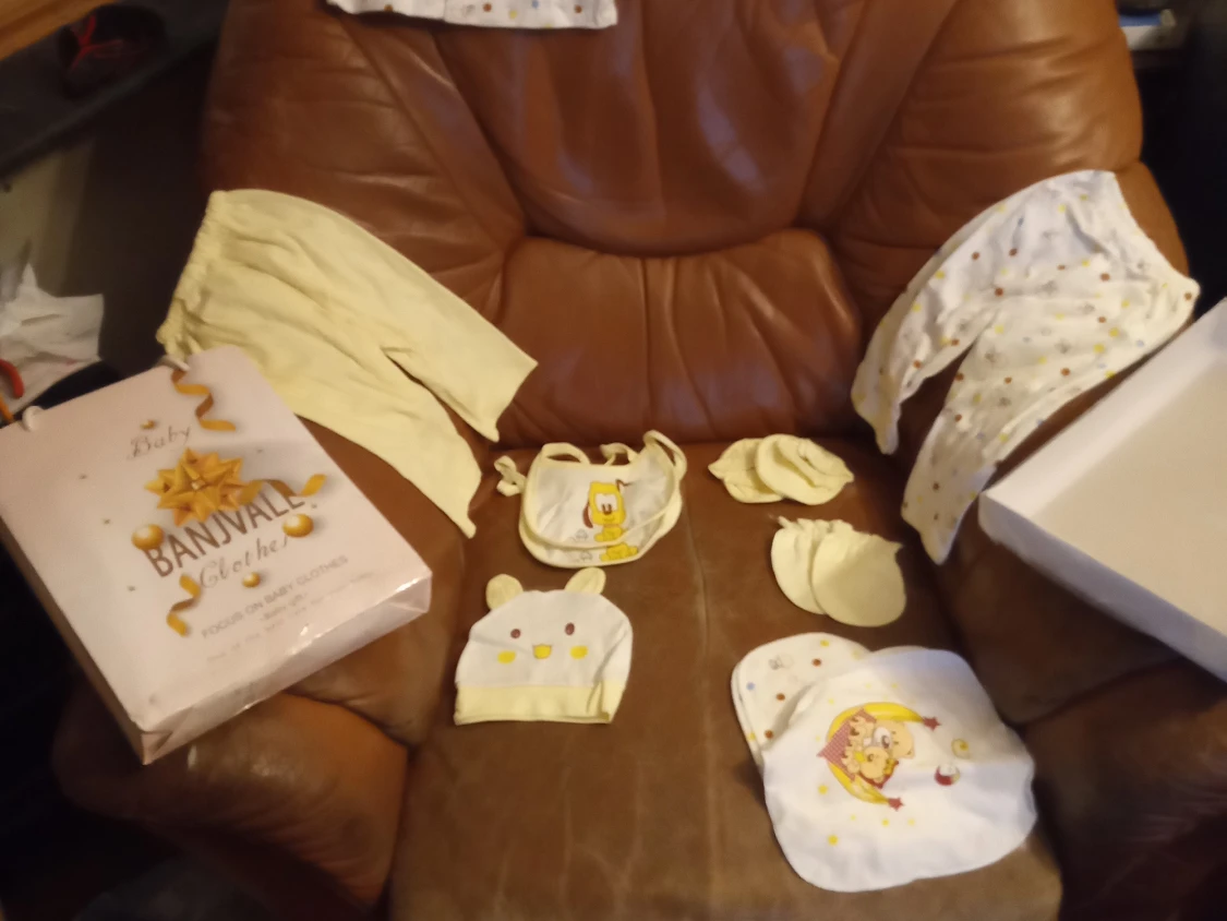 Babyset stl 62/68 . Gult och vitt. - 90