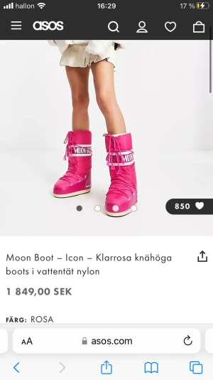 Moon boots - Säljer mina moon boots då jag inte använder dom längre. Dom har håll i båda hällarna men annars jätte fina 