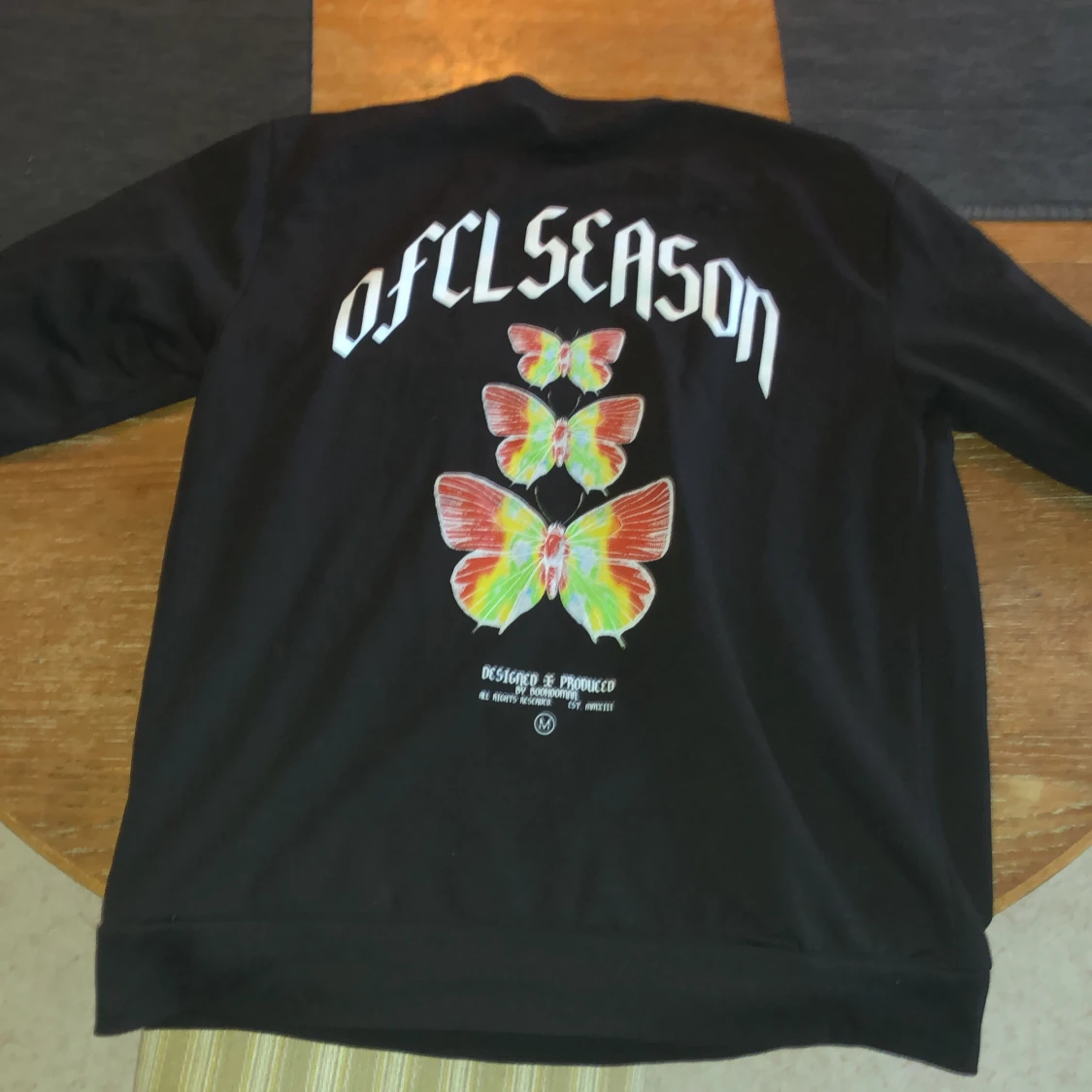 Svart sweatshirt med tryck! - 90