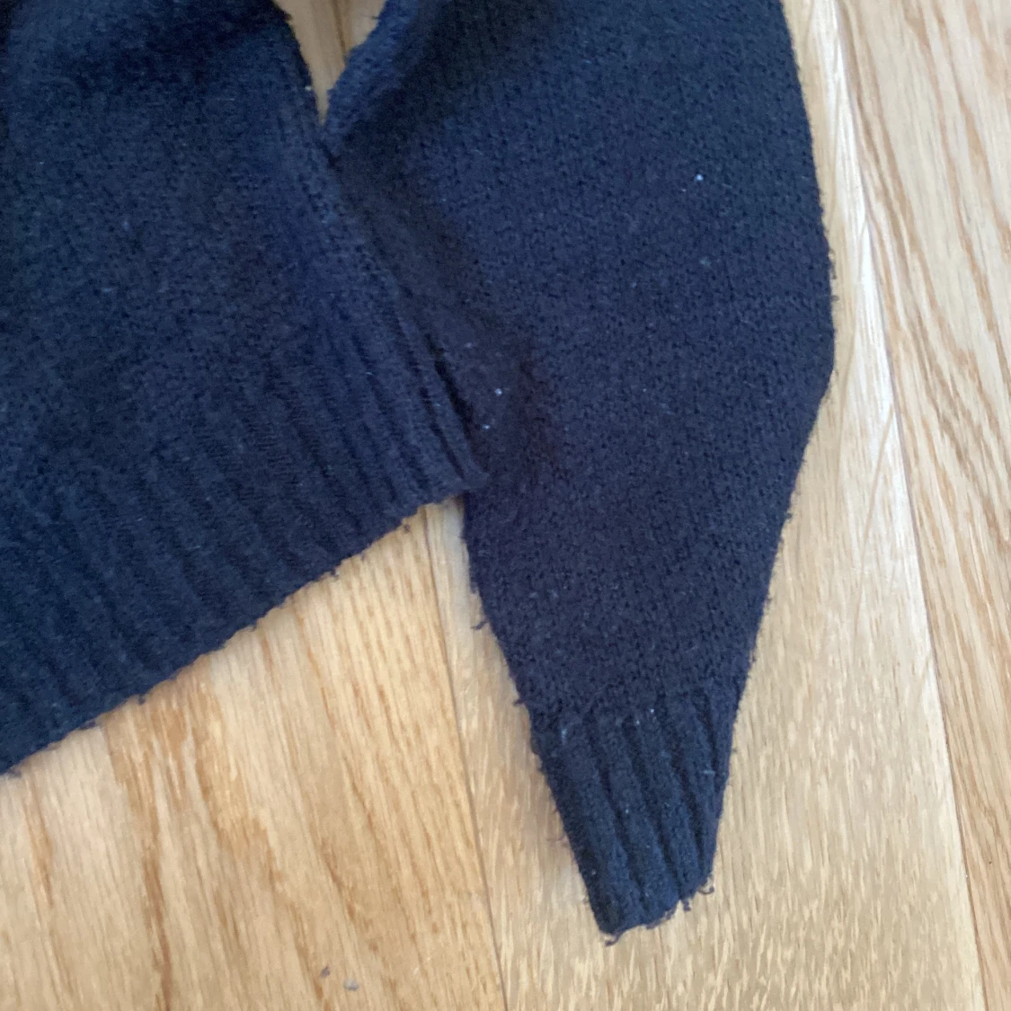 Svart stickad tröja XS - 91