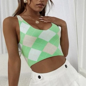 Stickad topp med korsning 💚 - Storlek S! Nyskick (helt slutsåld!)