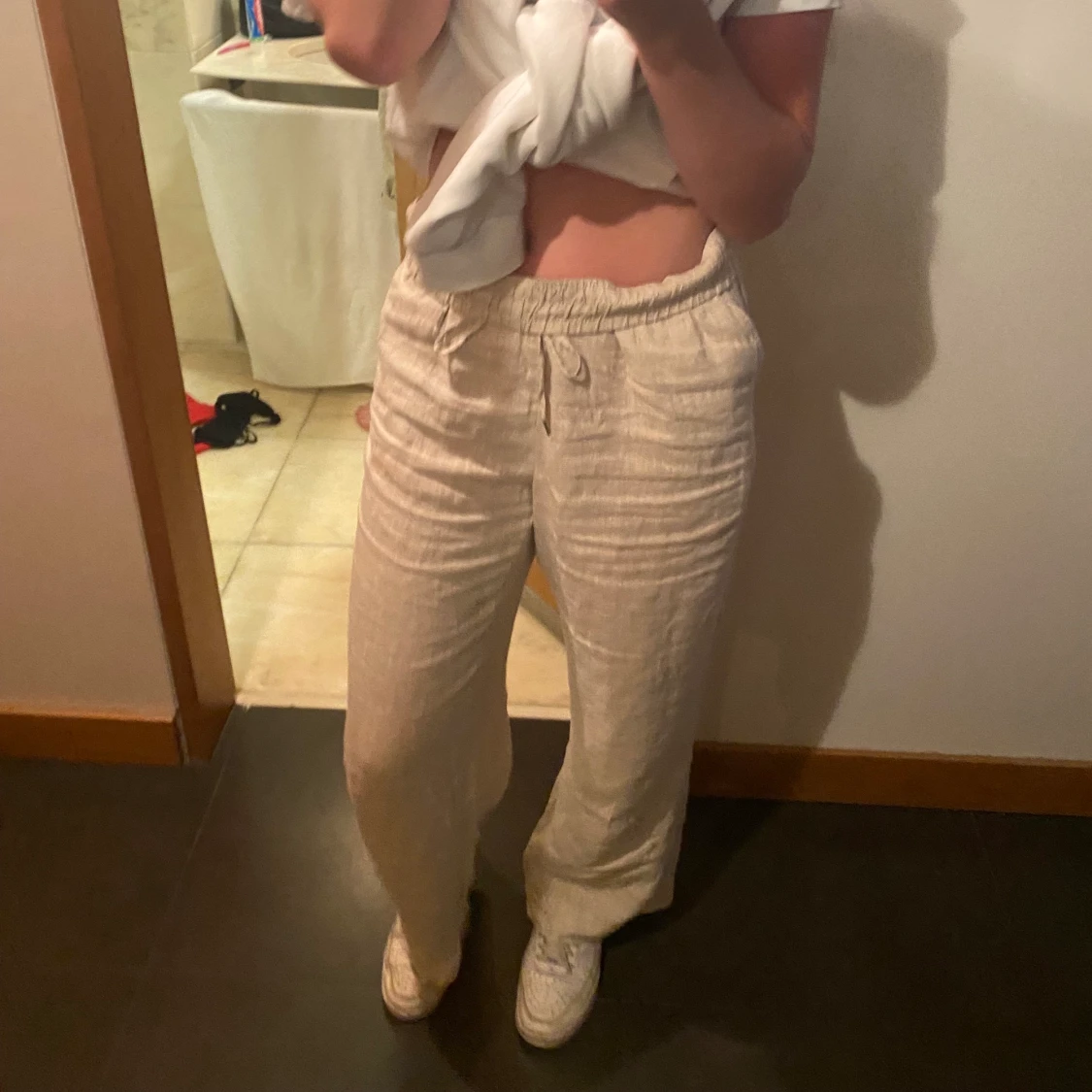 Slutsålda linnebyxor