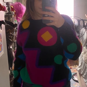 Funky - Very cool tröja i mysigt tyg som jag fått av min farmor men aldrig använt. Pris kan diskuteras 