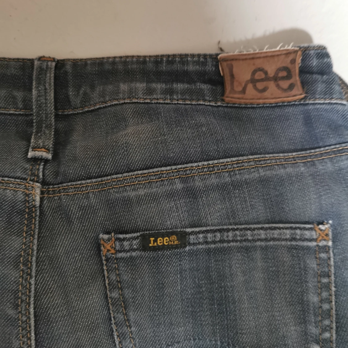 Lee jeans strl W27 L33 - 91